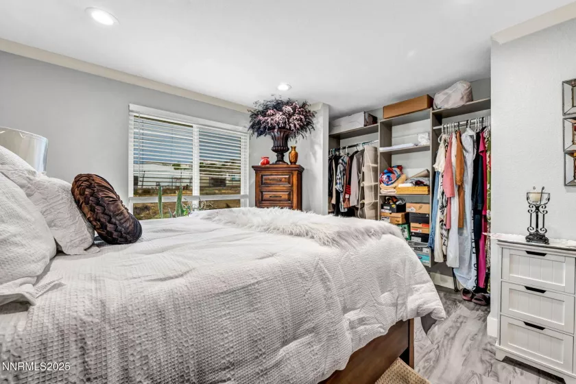 3865 Leonesio, Reno, Nevada 89512, 2 Bedrooms Bedrooms, ,1 BathroomBathrooms,Residential,Residential,Leonesio,250053915