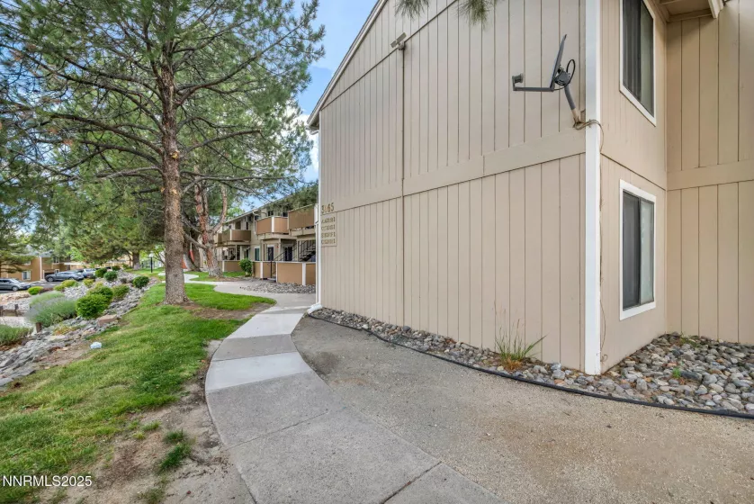 3865 Leonesio, Reno, Nevada 89512, 2 Bedrooms Bedrooms, ,1 BathroomBathrooms,Residential,Residential,Leonesio,250053915