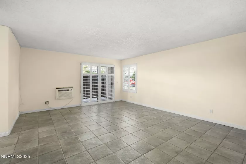 2450 Lymbery, Reno, Nevada 89509, 2 Bedrooms Bedrooms, ,1 BathroomBathrooms,Residential,Residential,Lymbery,250053929