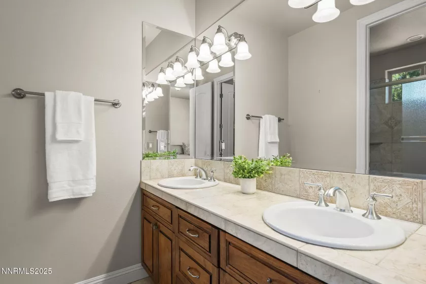 1905 Dakota Ridge, Reno, Nevada 89523, 4 Bedrooms Bedrooms, ,5 BathroomsBathrooms,Residential,Residential,Dakota Ridge,250053936