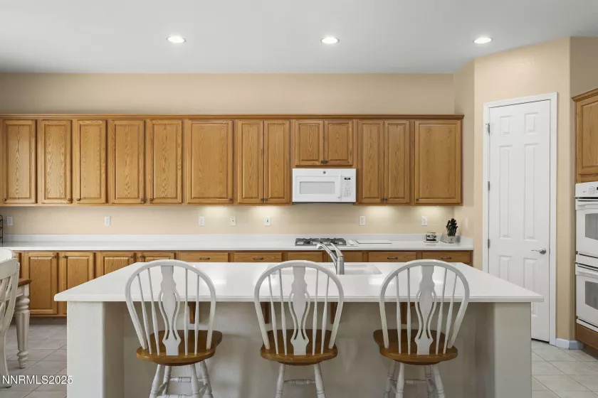 1697 Hearthstone, Reno, Nevada 89521, 4 Bedrooms Bedrooms, ,3 BathroomsBathrooms,Residential,Residential,Hearthstone,250053938
