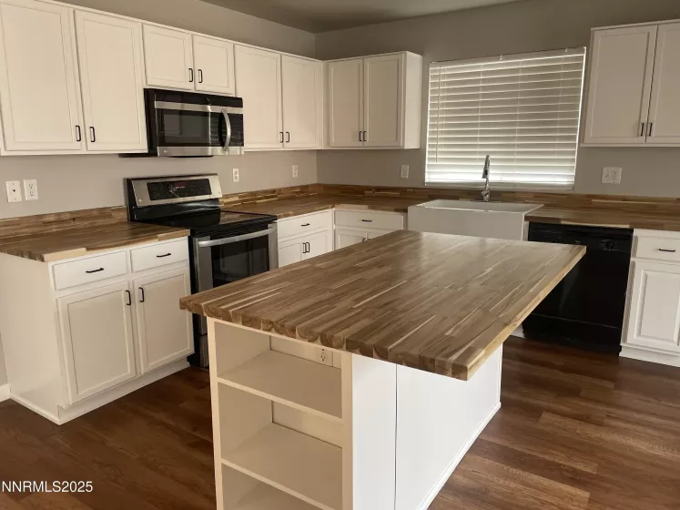 7433 Spey, Reno, Nevada 89506, 3 Bedrooms Bedrooms, ,3 BathroomsBathrooms,Residential,Residential,Spey,250053944