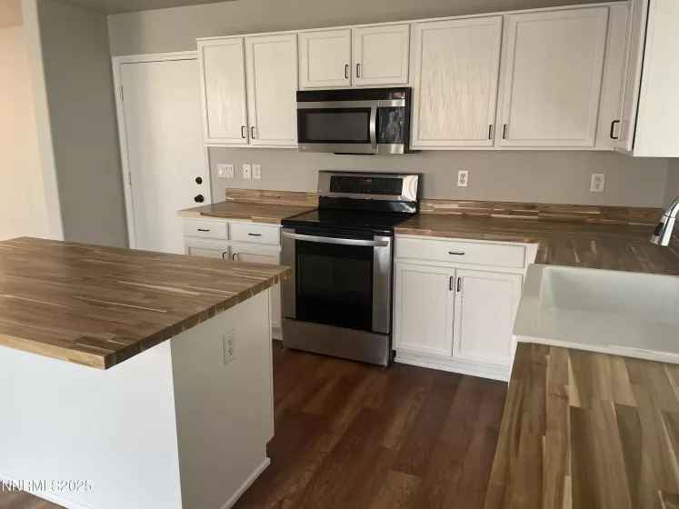 7433 Spey, Reno, Nevada 89506, 3 Bedrooms Bedrooms, ,3 BathroomsBathrooms,Residential,Residential,Spey,250053944