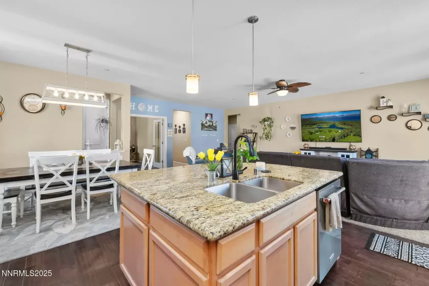 4797 High Pass, Sparks, Nevada 89436, 3 Bedrooms Bedrooms, ,2 BathroomsBathrooms,Residential,Residential,High Pass,250053943