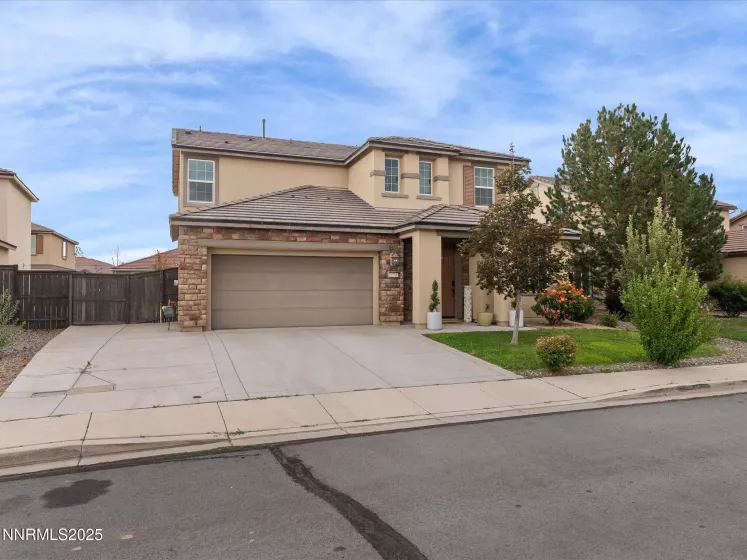 2535 Demaris, Sparks, Nevada 89436, 4 Bedrooms Bedrooms, ,3 BathroomsBathrooms,Residential,Residential,Demaris,250053958