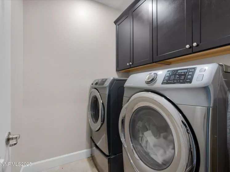 2535 Demaris, Sparks, Nevada 89436, 4 Bedrooms Bedrooms, ,3 BathroomsBathrooms,Residential,Residential,Demaris,250053958