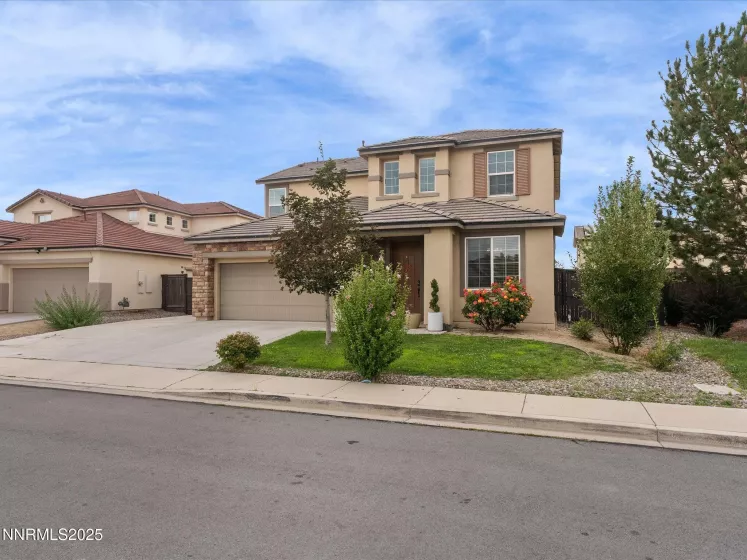2535 Demaris, Sparks, Nevada 89436, 4 Bedrooms Bedrooms, ,3 BathroomsBathrooms,Residential,Residential,Demaris,250053958