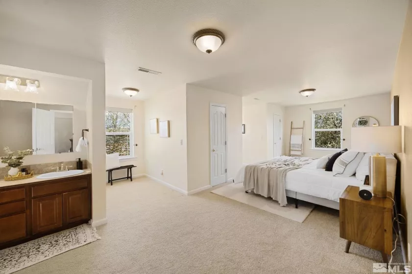 1731 Sunset, Gardnerville, Nevada 89410, 5 Bedrooms Bedrooms, ,4 BathroomsBathrooms,Residential,Residential,Sunset,250006107