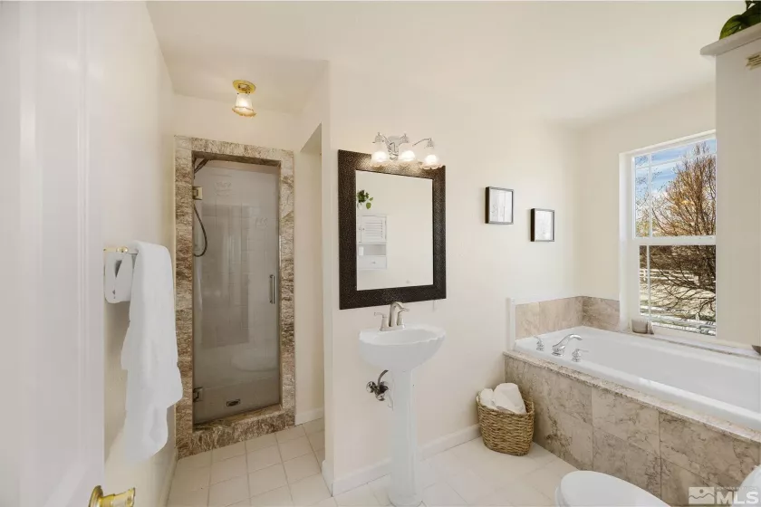 1731 Sunset, Gardnerville, Nevada 89410, 5 Bedrooms Bedrooms, ,4 BathroomsBathrooms,Residential,Residential,Sunset,250006107