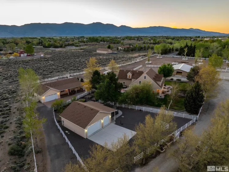 1731 Sunset, Gardnerville, Nevada 89410, 5 Bedrooms Bedrooms, ,4 BathroomsBathrooms,Residential,Residential,Sunset,250006107