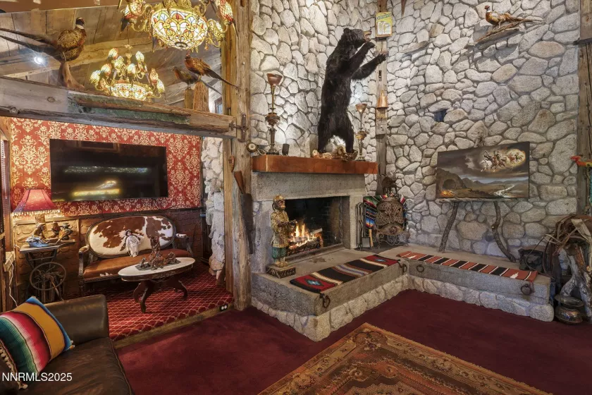 1015 US-395, Washoe Valley, Nevada 89704, 7 Bedrooms Bedrooms, ,6 BathroomsBathrooms,Residential,Residential,US-395,250053946