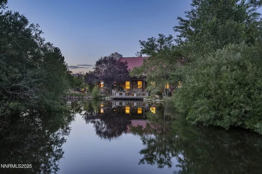 1015 US-395, Washoe Valley, Nevada 89704, 7 Bedrooms Bedrooms, ,6 BathroomsBathrooms,Residential,Residential,US-395,250053946