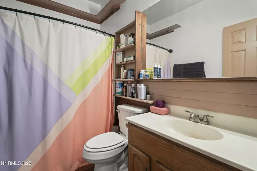 1015 US-395, Washoe Valley, Nevada 89704, 7 Bedrooms Bedrooms, ,6 BathroomsBathrooms,Residential,Residential,US-395,250053946