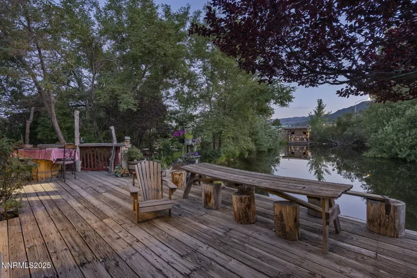 1015 US-395, Washoe Valley, Nevada 89704, 7 Bedrooms Bedrooms, ,6 BathroomsBathrooms,Residential,Residential,US-395,250053946