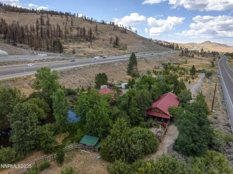 1015 US-395, Washoe Valley, Nevada 89704, 7 Bedrooms Bedrooms, ,6 BathroomsBathrooms,Residential,Residential,US-395,250053946