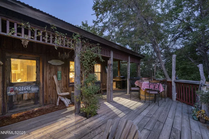 1015 US-395, Washoe Valley, Nevada 89704, 7 Bedrooms Bedrooms, ,6 BathroomsBathrooms,Residential,Residential,US-395,250053946