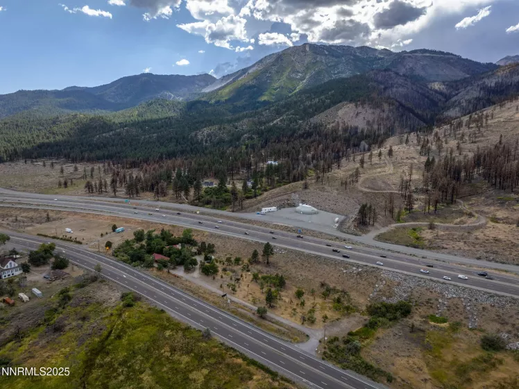 1015 US-395, Washoe Valley, Nevada 89704, 7 Bedrooms Bedrooms, ,6 BathroomsBathrooms,Residential,Residential,US-395,250053946