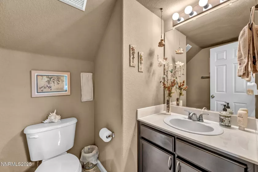 5688 Spandrell, Sparks, Nevada 89436, 4 Bedrooms Bedrooms, ,3 BathroomsBathrooms,Residential,Residential,Spandrell,250053947