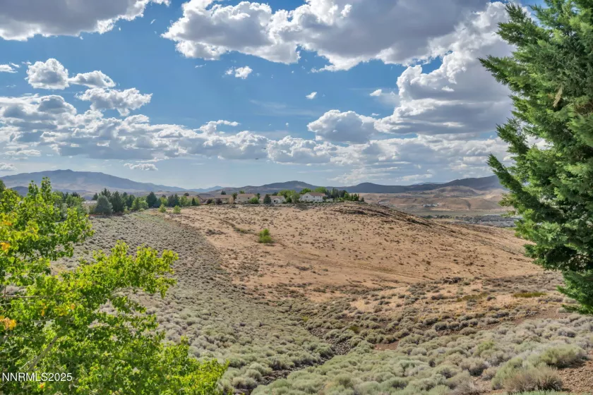 5688 Spandrell, Sparks, Nevada 89436, 4 Bedrooms Bedrooms, ,3 BathroomsBathrooms,Residential,Residential,Spandrell,250053947