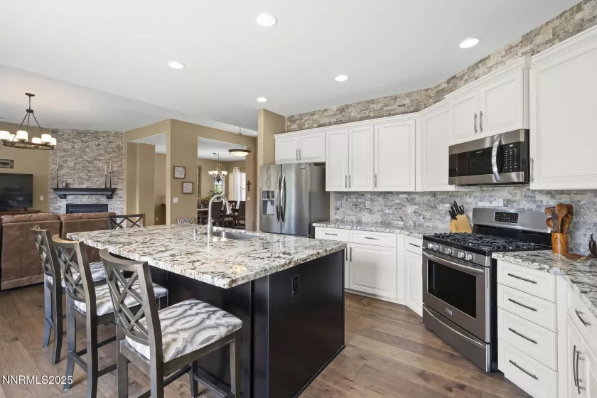 5365 Ebbetts Pass, Sparks, Nevada 89436, 4 Bedrooms Bedrooms, ,3 BathroomsBathrooms,Residential,Residential,Ebbetts Pass,250053952