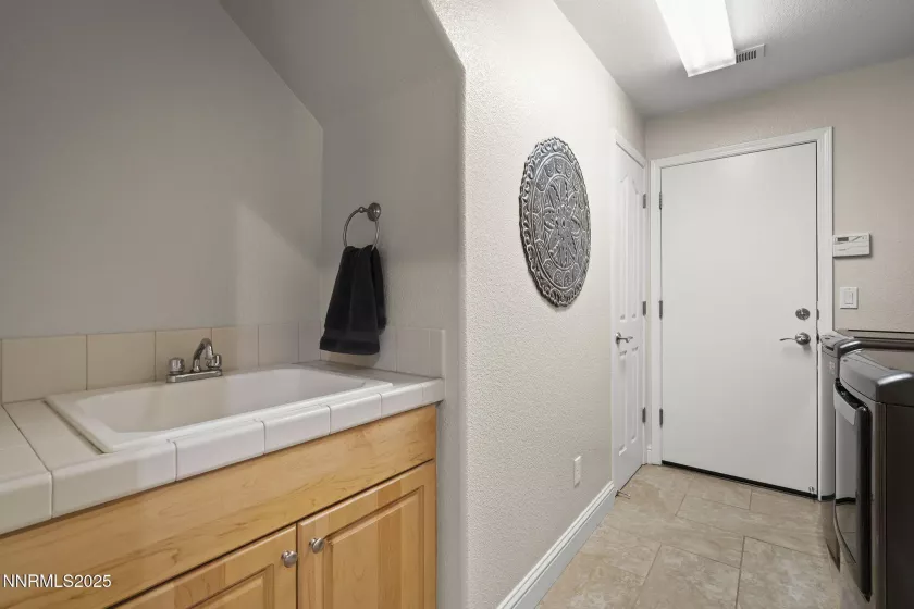 5365 Ebbetts Pass, Sparks, Nevada 89436, 4 Bedrooms Bedrooms, ,3 BathroomsBathrooms,Residential,Residential,Ebbetts Pass,250053952