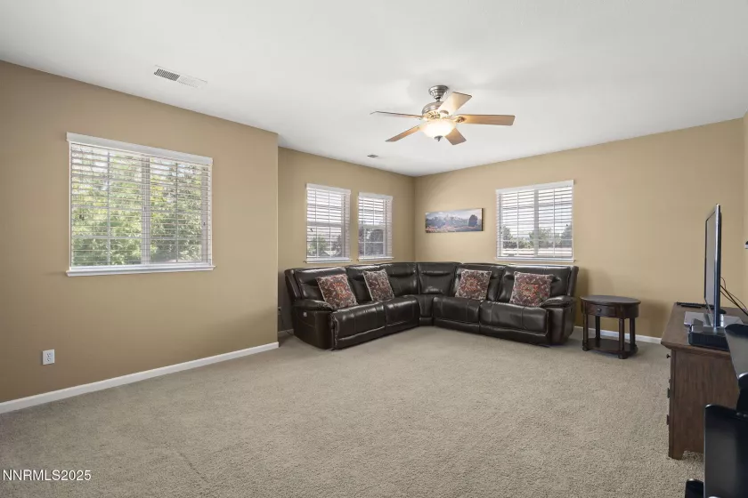 5365 Ebbetts Pass, Sparks, Nevada 89436, 4 Bedrooms Bedrooms, ,3 BathroomsBathrooms,Residential,Residential,Ebbetts Pass,250053952