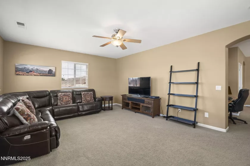 5365 Ebbetts Pass, Sparks, Nevada 89436, 4 Bedrooms Bedrooms, ,3 BathroomsBathrooms,Residential,Residential,Ebbetts Pass,250053952