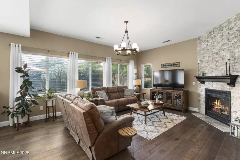 5365 Ebbetts Pass, Sparks, Nevada 89436, 4 Bedrooms Bedrooms, ,3 BathroomsBathrooms,Residential,Residential,Ebbetts Pass,250053952