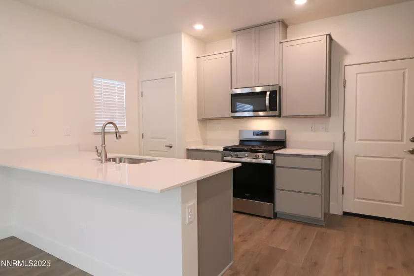 5886 Grand Row, Reno, Nevada 89523, 2 Bedrooms Bedrooms, ,3 BathroomsBathrooms,Residential Lease,Manufactured,Grand Row,250053965