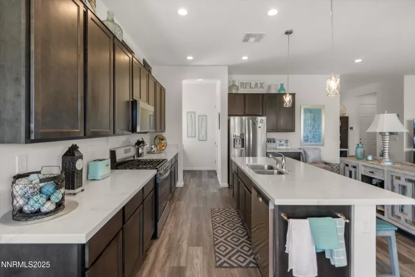 7586 Evans Bridge, Sparks, Nevada 89436, 2 Bedrooms Bedrooms, ,3 BathroomsBathrooms,Residential,Residential,Evans Bridge,250053972