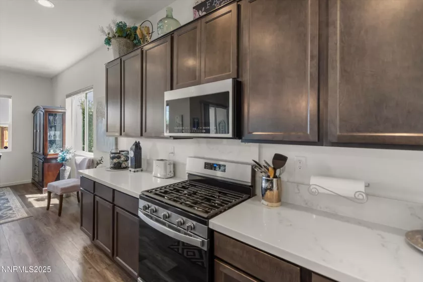 7586 Evans Bridge, Sparks, Nevada 89436, 2 Bedrooms Bedrooms, ,3 BathroomsBathrooms,Residential,Residential,Evans Bridge,250053972