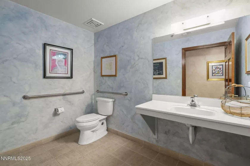 530 Hammill, Reno, Nevada 89509, ,Commercial Sale,Residential,Hammill,250053973