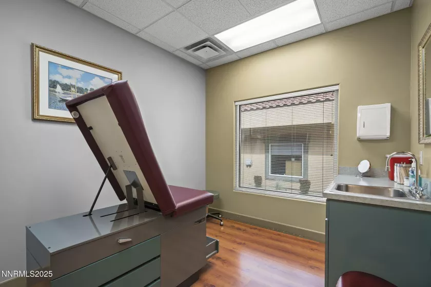 530 Hammill, Reno, Nevada 89509, ,Commercial Sale,Residential,Hammill,250053973