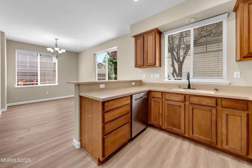 6635 Latour, Sparks, Nevada 89436, 4 Bedrooms Bedrooms, ,4 BathroomsBathrooms,Residential,Residential,Latour,250053975