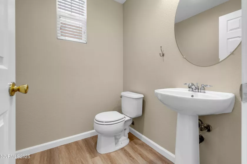 6635 Latour, Sparks, Nevada 89436, 4 Bedrooms Bedrooms, ,4 BathroomsBathrooms,Residential,Residential,Latour,250053975