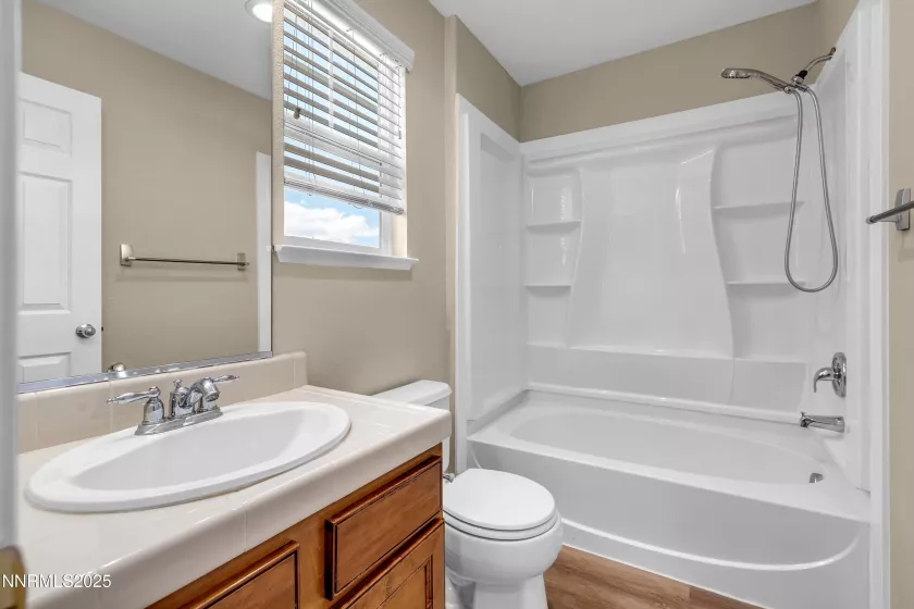 6635 Latour, Sparks, Nevada 89436, 4 Bedrooms Bedrooms, ,4 BathroomsBathrooms,Residential,Residential,Latour,250053975