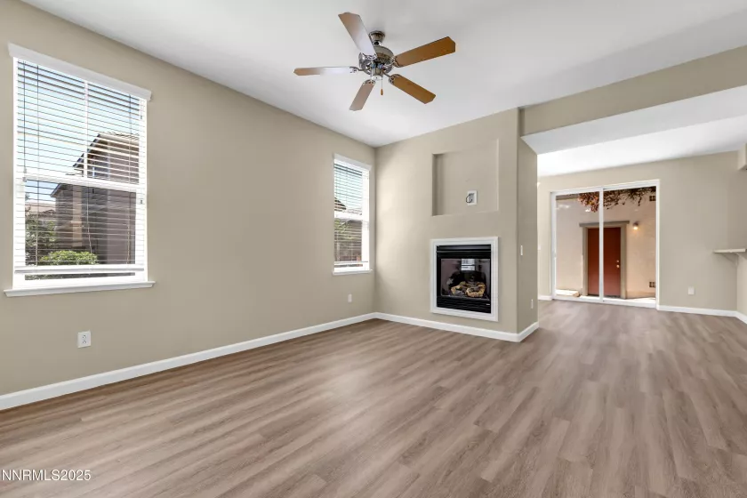 6635 Latour, Sparks, Nevada 89436, 4 Bedrooms Bedrooms, ,4 BathroomsBathrooms,Residential,Residential,Latour,250053975