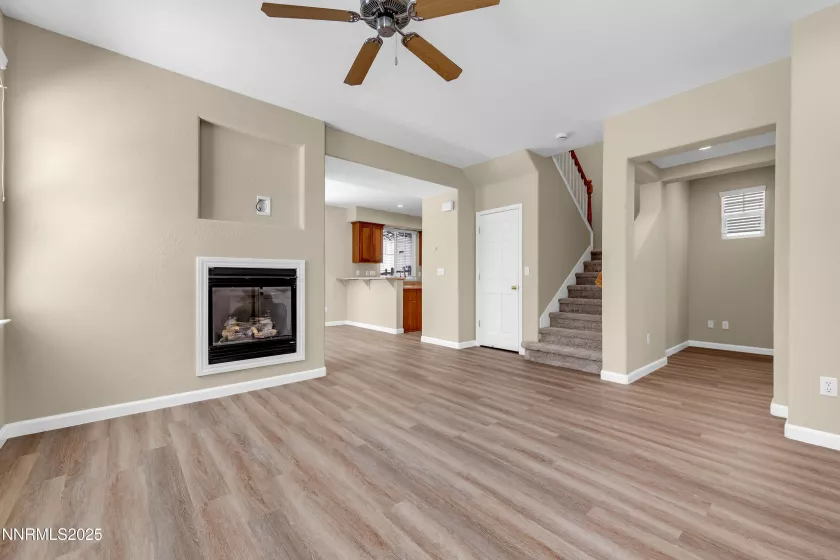 6635 Latour, Sparks, Nevada 89436, 4 Bedrooms Bedrooms, ,4 BathroomsBathrooms,Residential,Residential,Latour,250053975
