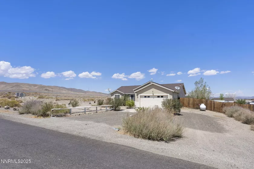 1470 9th, Silver Springs, Nevada 89429, 3 Bedrooms Bedrooms, ,2 BathroomsBathrooms,Residential,Residential,9th,250053976