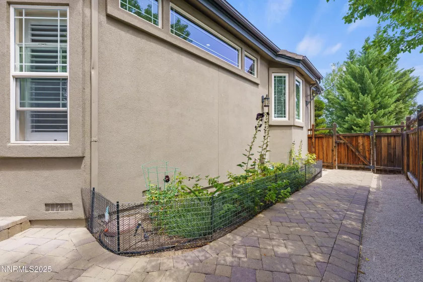 2880 Friar Rock, Sparks, Nevada 89436, 5 Bedrooms Bedrooms, ,4 BathroomsBathrooms,Residential,Residential,Friar Rock,250053921