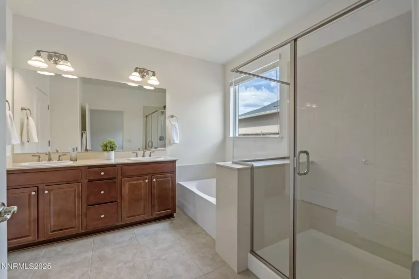 7356 Continuum, Reno, Nevada 89506, 4 Bedrooms Bedrooms, ,3 BathroomsBathrooms,Residential,Residential,Continuum,250053924