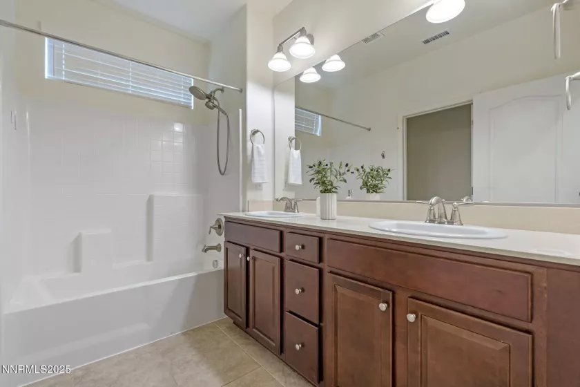 7356 Continuum, Reno, Nevada 89506, 4 Bedrooms Bedrooms, ,3 BathroomsBathrooms,Residential,Residential,Continuum,250053924