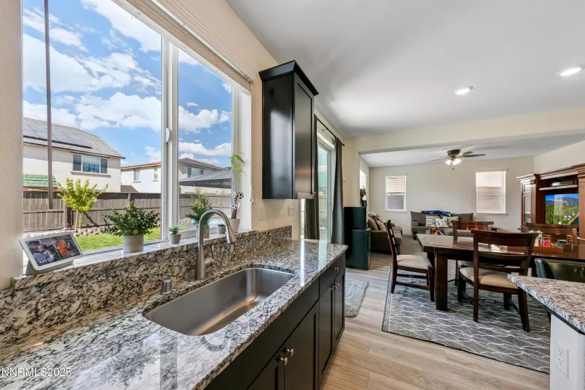 2012 Maradona, Sparks, Nevada 89436, 4 Bedrooms Bedrooms, ,3 BathroomsBathrooms,Residential,Residential,Maradona,250053981