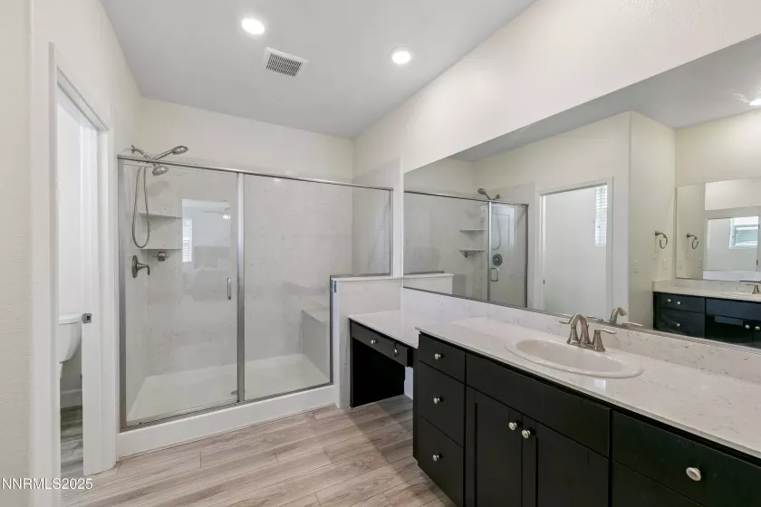 2012 Maradona, Sparks, Nevada 89436, 4 Bedrooms Bedrooms, ,3 BathroomsBathrooms,Residential,Residential,Maradona,250053981