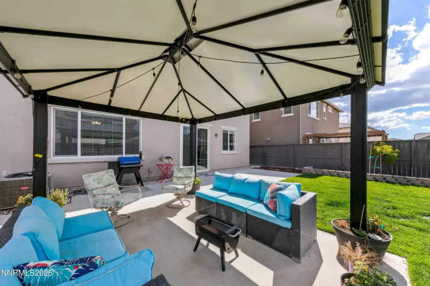2012 Maradona, Sparks, Nevada 89436, 4 Bedrooms Bedrooms, ,3 BathroomsBathrooms,Residential,Residential,Maradona,250053981