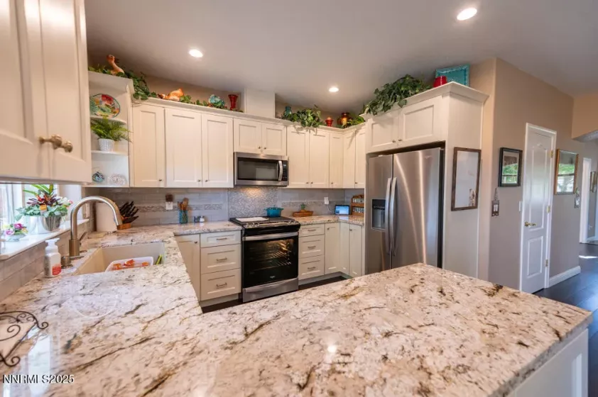 1459 Cardiff, Gardnerville, Nevada 89410, 3 Bedrooms Bedrooms, ,2 BathroomsBathrooms,Residential,Residential,Cardiff,250053987