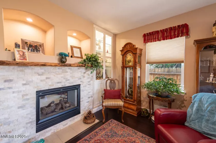 1459 Cardiff, Gardnerville, Nevada 89410, 3 Bedrooms Bedrooms, ,2 BathroomsBathrooms,Residential,Residential,Cardiff,250053987