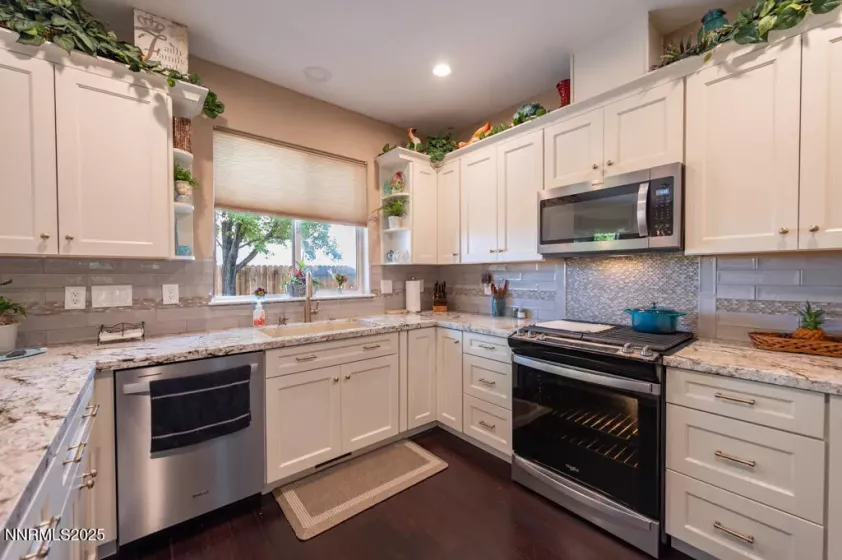 1459 Cardiff, Gardnerville, Nevada 89410, 3 Bedrooms Bedrooms, ,2 BathroomsBathrooms,Residential,Residential,Cardiff,250053987