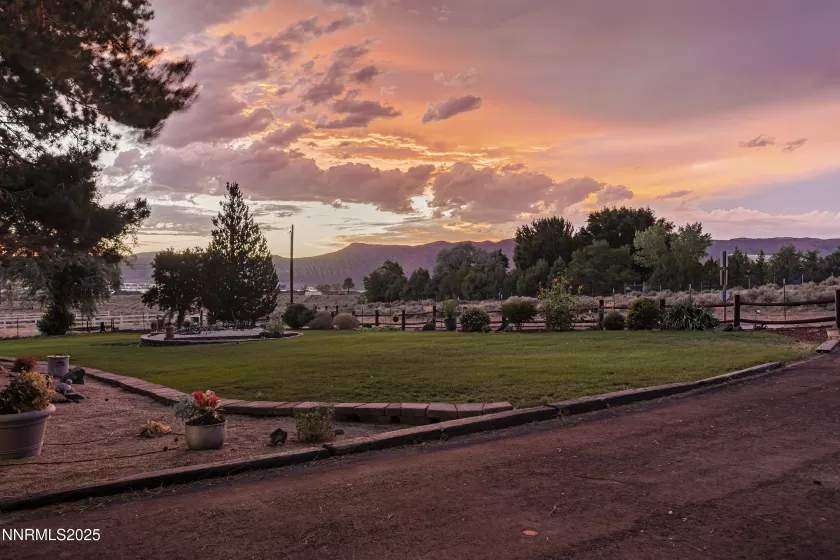 30 El Caballo, Sparks, Nevada 89441, 3 Bedrooms Bedrooms, ,2 BathroomsBathrooms,Residential,Residential,El Caballo,250053988