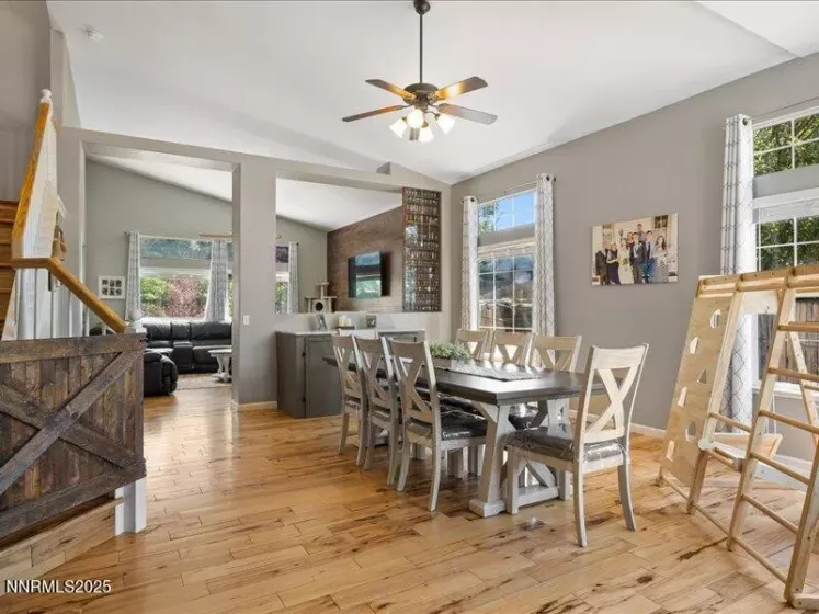 9542 Angel Falls, Reno, Nevada 89506, 4 Bedrooms Bedrooms, ,3 BathroomsBathrooms,Residential,Residential,Angel Falls,250053989